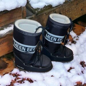 Unisex Moon Boots | US Size 13 Women’s 12 Men’s | Navy Blue
